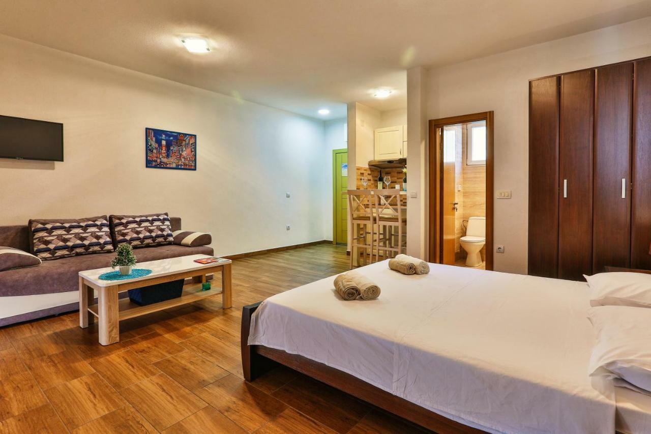Luna Apartmani Sutomore Exterior foto